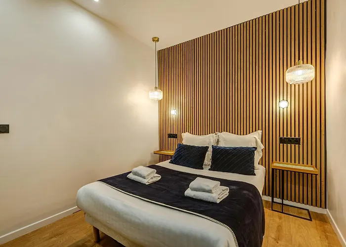 Apartment Cozy And Modern Next To Sacre-coeur *