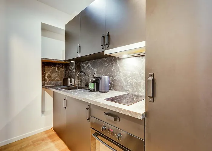 Cozy And Modern Next To Sacre-coeur Apartment *
