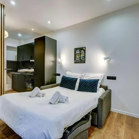 Cozy And Modern Next To Sacre-coeur Apartment